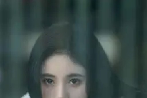 曝4瓜！湖南台女主持爱买高仿、体重反弹、怀四胎沈腾令人意外