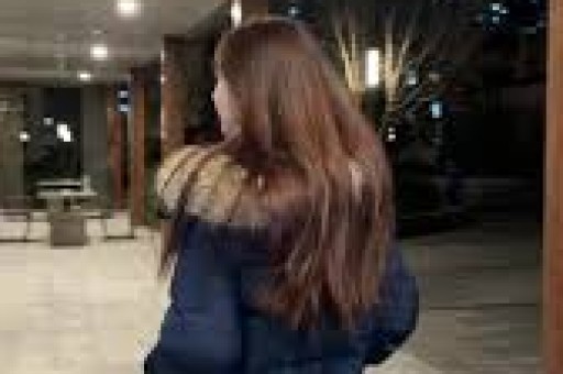 1999年范冰冰解约被琼瑶告上法庭索赔100万败光了家底